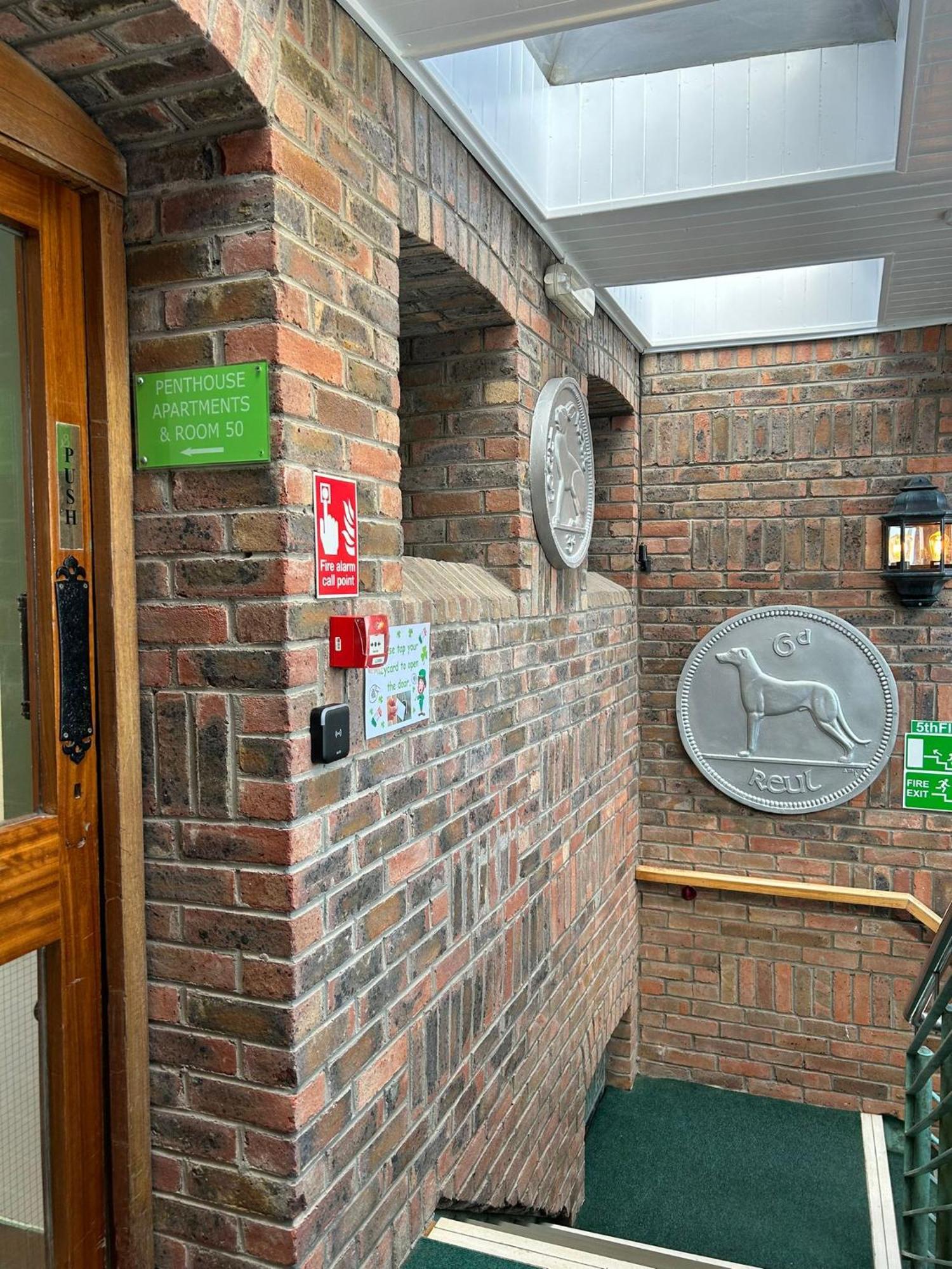 Gogartys Temple Bar Apartments Dublin Exteriör bild